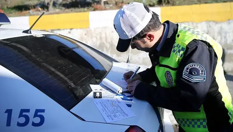 Drift Atan Sürücüye 47 Bin Lira Ceza Kesildi: İstanbul Trafiğinde 25 Yıldır Görülmeyen Bir Olay!
