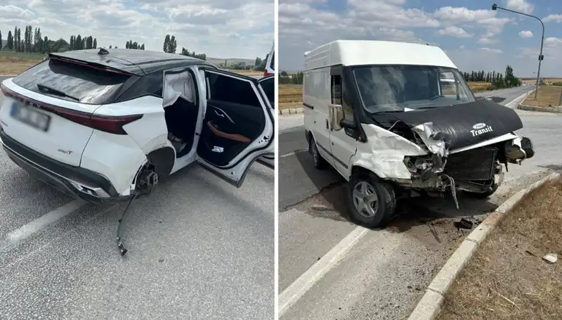 Çorum'da Kafa Kafaya Çarpışma: Kazanın Detayları Ortaya Çıktı