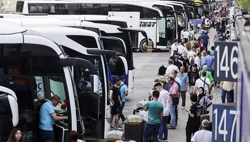 İstanbul’dan Tarihi Göç: 369 Bin 453 Kişi Şehri Terk Etti