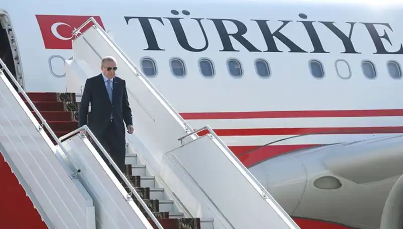Cumhurbaşkanı Erdoğan, İtalya'daki Resmi Temasların Ardından Türkiye'ye Döndü