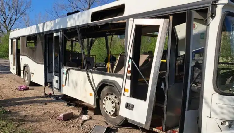 İstanbul'da Kaygı Yaratan Saldırı: İşçileri Taşıyan Otobüse Rus Bombardımanı!