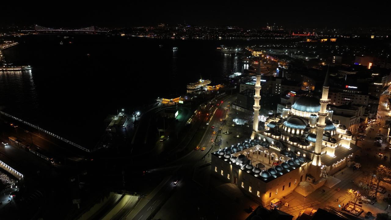 Miraç Kandili Ruhları Aydınlatıyor