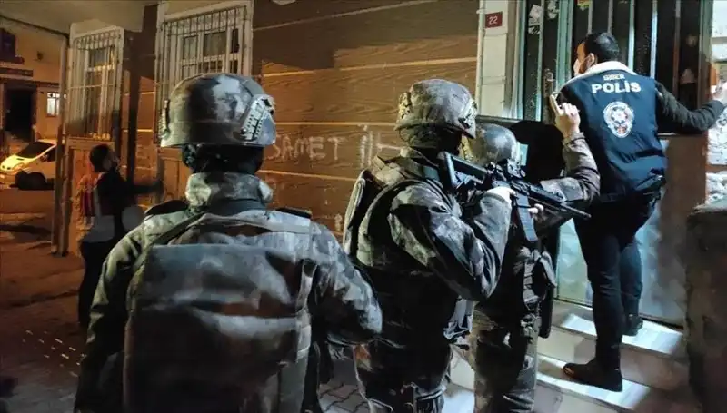 8 İlde Bahis ve Kara Para Operasyonu: 500 Milyon Lira Değerinde Varlık Ele Geçirildi