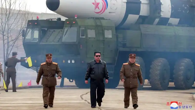 Kuzey Kore'den Nükleer Silah Statüsü Savunması: Stratejik Bir Hamle mi?
