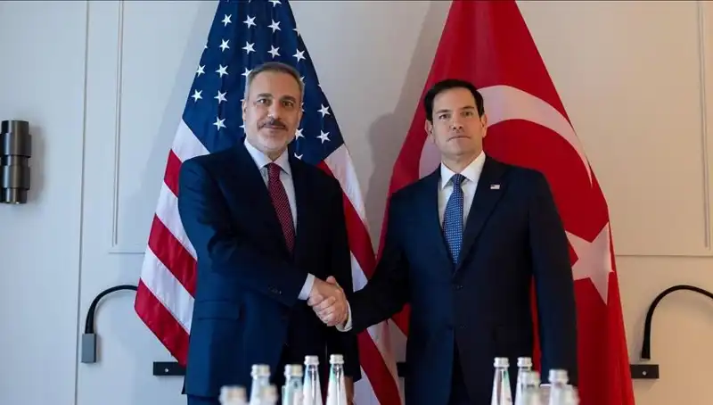 Dışişleri Bakanı Fidan, ABD'li Mevkidaşı Rubio ile Kritik Görüşme Yaptı