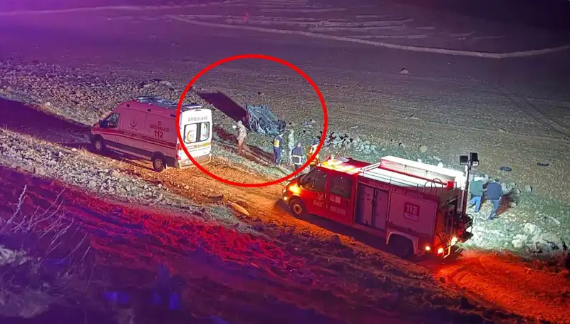 İstanbul’da Şarampole Devrilen Araçta İki Kişi Hayatını Kaybetti