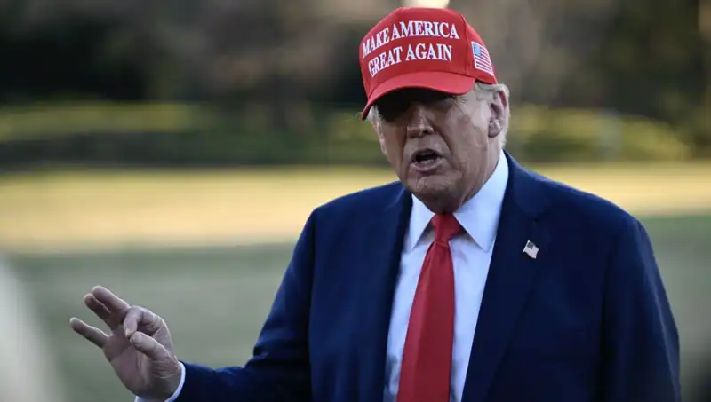 Trump’tan Kendini Öven Şaşırtıcı Paylaşım: "Ukrayna'dan Savaşın Eşiğinden Kurtardım!"