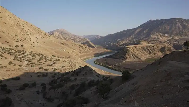 Tahran'daki Su Krizi: Tüketim Yüzde 20 Azaltılması Gerekiyor