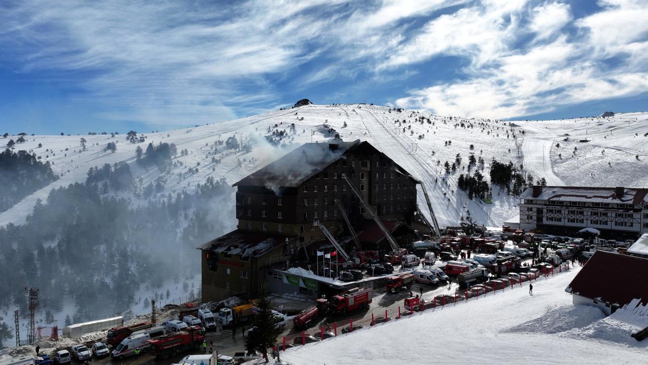 Bolu Belediyesi Yanan Otele 'Uygunluk' Belgesi Verdi