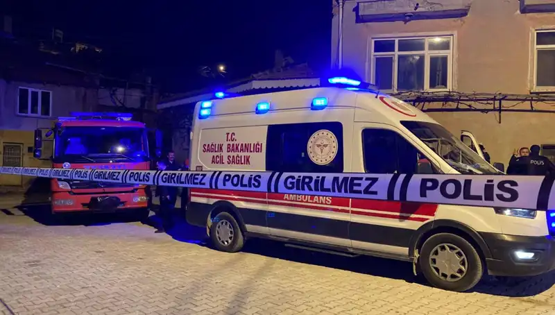 Üzücü Olay: Yaşlı Adam Evinde Yanmış Halde Bulundu