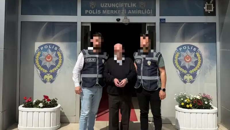 İstanbul’da 10 Aranma Kaydı Olan Firari Zanlı Yakalandı!