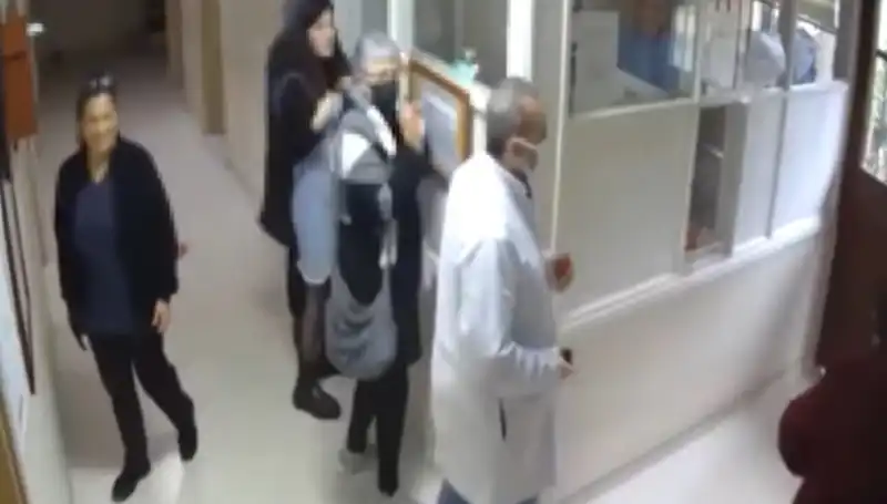 Üsküdar'da Doktora Cumhurbaşkanına Hakaret Suçlaması: Hapis İstemli Dava Süreci