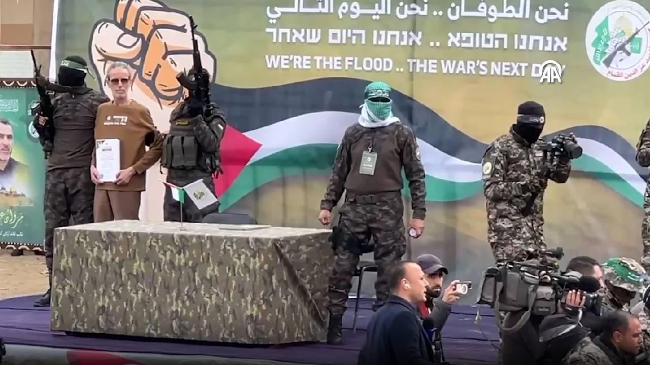 Hamas, İsrail ile Gerçekleştirilen Esir Takasının Beşinci Turunda 3 İsrailli Erkeği Kızılhaç'a Teslim Etti