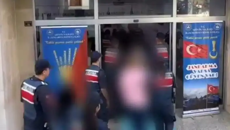 30 İlde FETÖ Operasyonu: 65 Şüpheli Tutuklandı, Detaylar Ortaya Çıktı!
