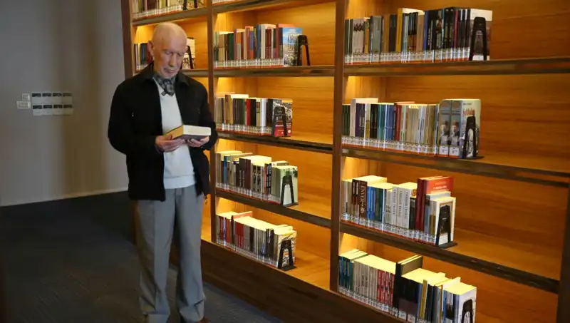 71 Yıldır Kitapların Dünyasında: 8 Yaşındaki Tutkusu Sürüyor