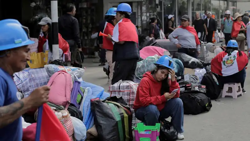 Peru'da Madenciler Sokaklara Düşünce: Neden ve Sonuçları