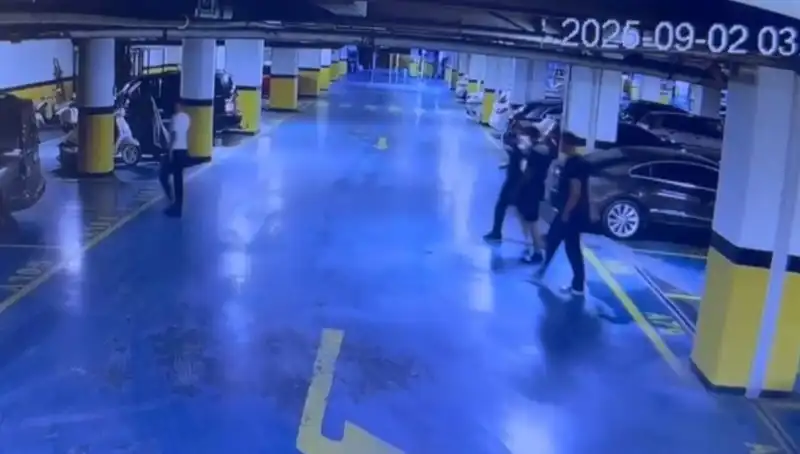 İzmir'de Tekstilci İş Adamı Kaçırıldı, Fidye İzi Bağcılar'da Ortaya Çıktı