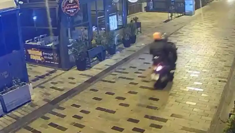 Gece Kulübüne Saldırı: Torpil ve Silah Kullanarak Haraç İsteyenler Yakalandı!