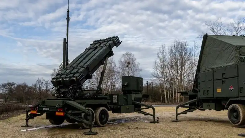Almanya ve ABD, Ukrayna İçin Patriot Füzeleri Pazarlığına Girdi