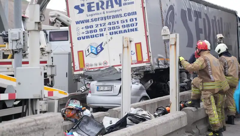 Bayram Tatilinde Yaşanan Trafik Kazaları: 72 Kayıp!