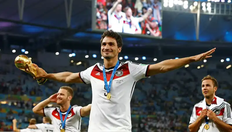 Alman Futbolunun Yıldızı Hummels Futbolu Bırakma Kararı Aldı