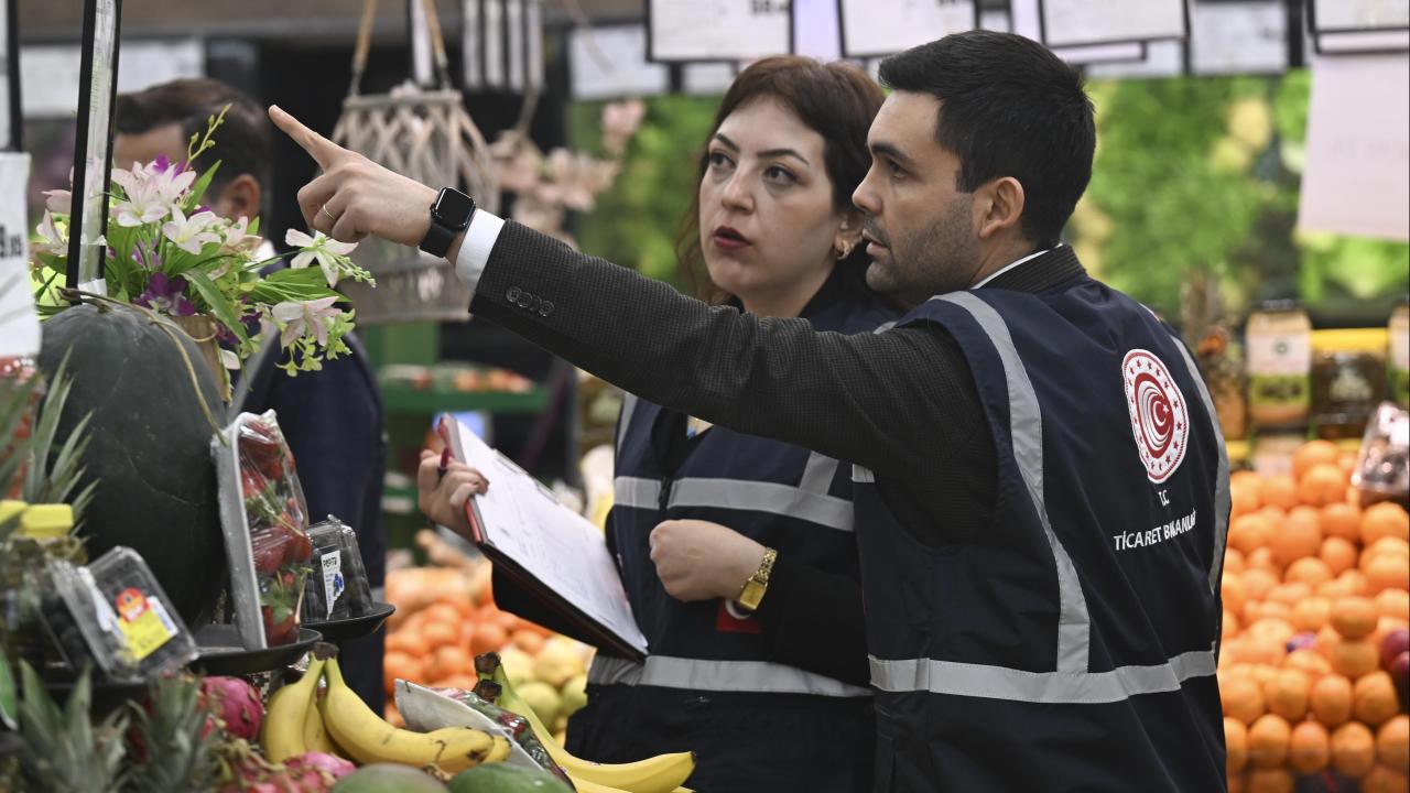 Ticaret Bakanlığı'ndan Fahiş Fiyat Uygulayan İşletmelere Sert Ceza!