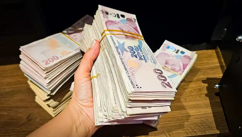 Mevduatta 12 Trilyon Lira: Türkiye Ekonomisi İçin Ne Anlama Geliyor?